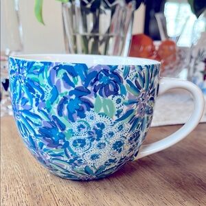 Lilly Pulitzer Hidden Lion Blue Floral 12 oz. Mug